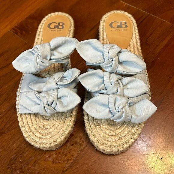 Gianna Bini size 6 blue bow slip on sandals‎ - Picture 1 of 4